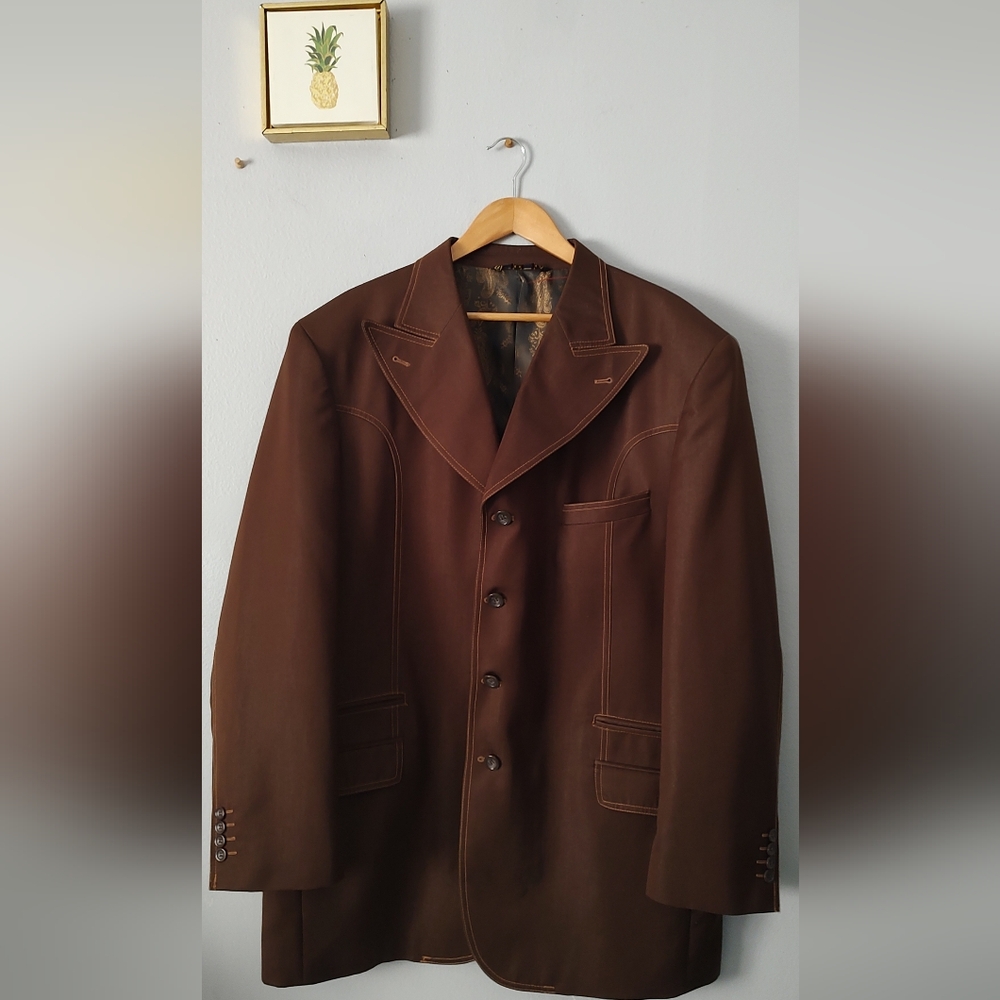 MECCA Blazer Suit  Men Designed In Italy Sz 48R 43W  2 Pockets Inside Excellent
